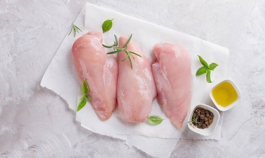 Jakie są zalety filetów z kurczaka hodowanego na dużych wybiegach?