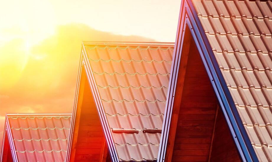 Wpływ klimatu na wybór dachowych materiałów