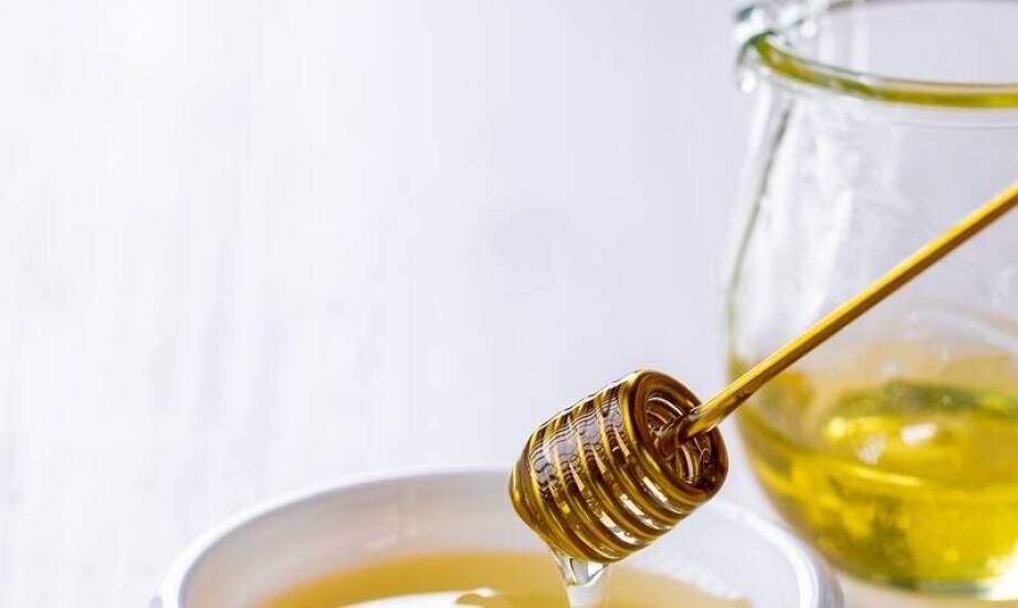 Wybór odpowiednich słoików do miodu dla miłośników domowych trunków