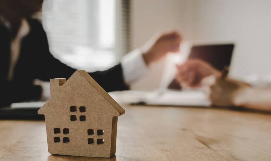 Jak negocjacje z potencjalnymi kupcami wpływają na sprzedaż nieruchomości?