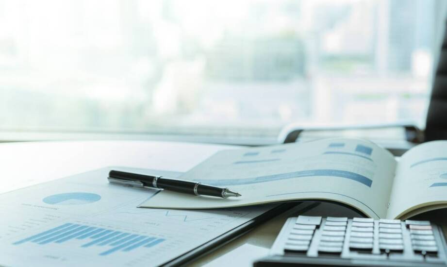 Analiza kredytowych umów: kluczowe aspekty do uwzględnienia przez kredytobiorców