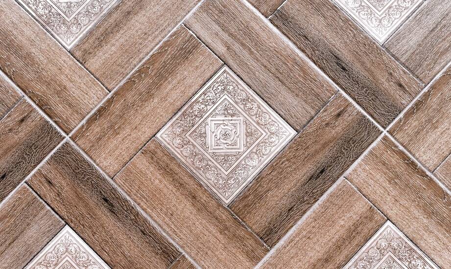 Jakie wzory drewnopodobnych płytek będą modne w nadchodzącym sezonie?