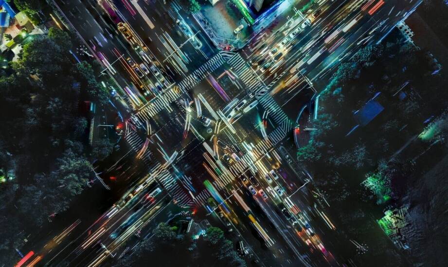 Wybór odpowiedniego oświetlenia LED RGB dla billboardów przy ruchliwych trasach