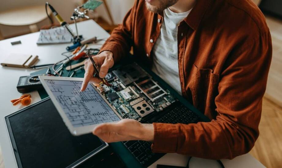 Kompleksowa naprawa tabletów – co obejmuje nasza oferta?