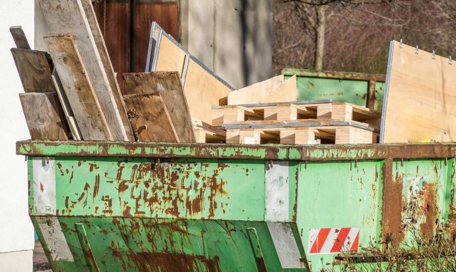 Dlaczego ważne jest dostosowanie wielkości kontenera do ilości odpadów budowlanych?