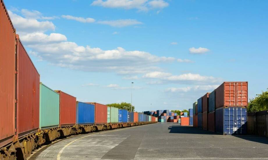 Otwarty kontener jako niezbędny element logistyki w branży budowlanej