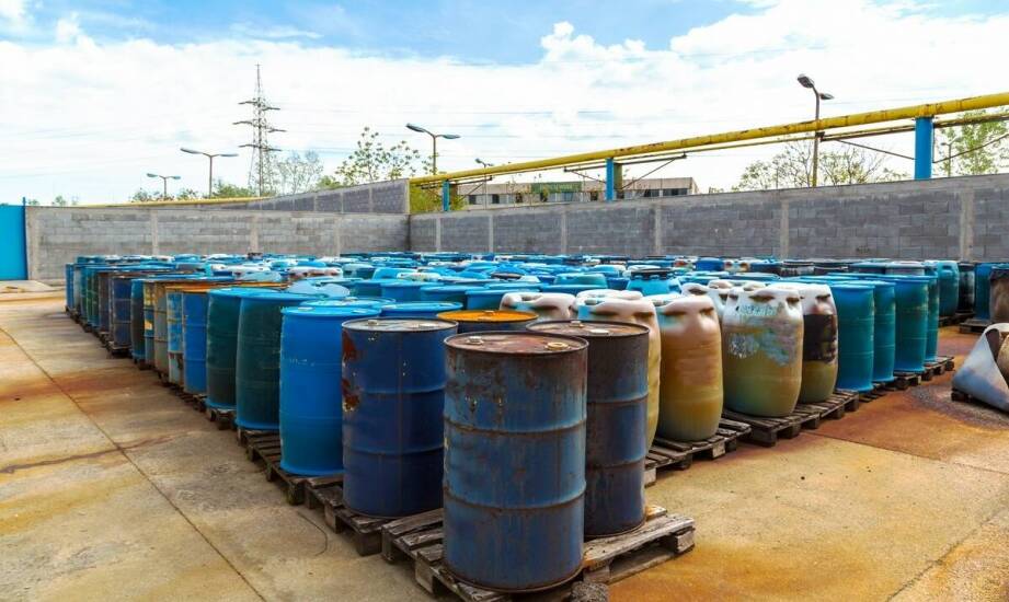 Kluczowe aspekty utylizacji substancji niebezpiecznych i farb