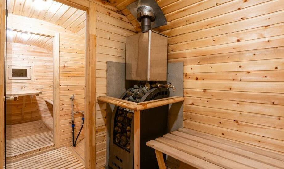 Rola pieców na drewno do sauny w tworzeniu tradycyjnej atmosfery