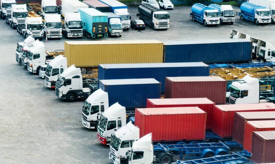 Jak zbiorniki do oleju napędowego wpływają na efektywność floty transportowej?