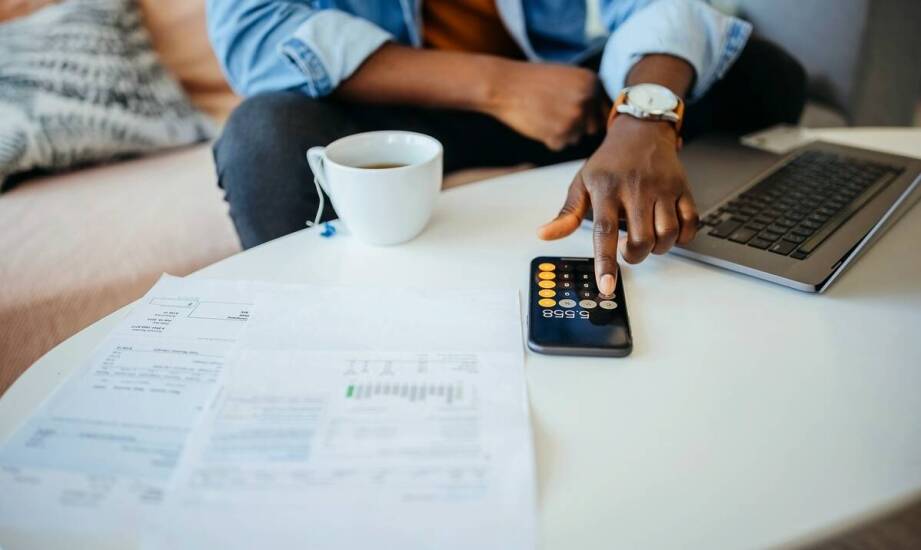 Kredyt konsolidacyjny dla osób pracujących na umowie zlecenie – na co zwrócić uwagę?