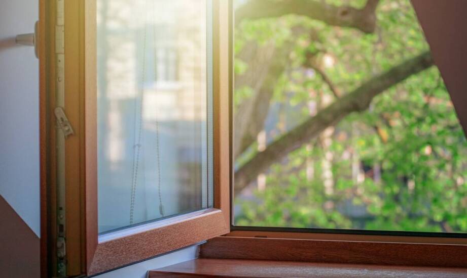 Innowacyjne rozwiązania w drewnianych oknach ze szprosami