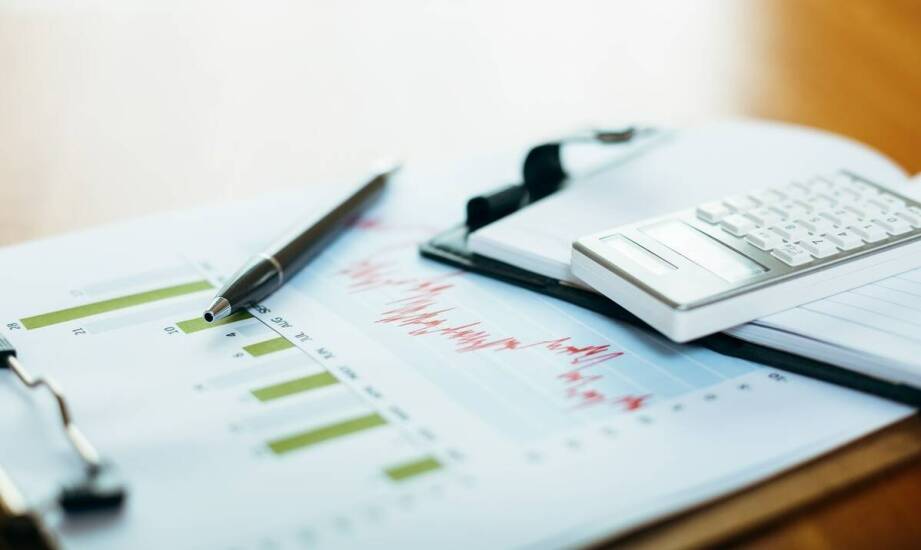 Jakie są zalety posiadania szacunkowego operatu w języku angielskim?