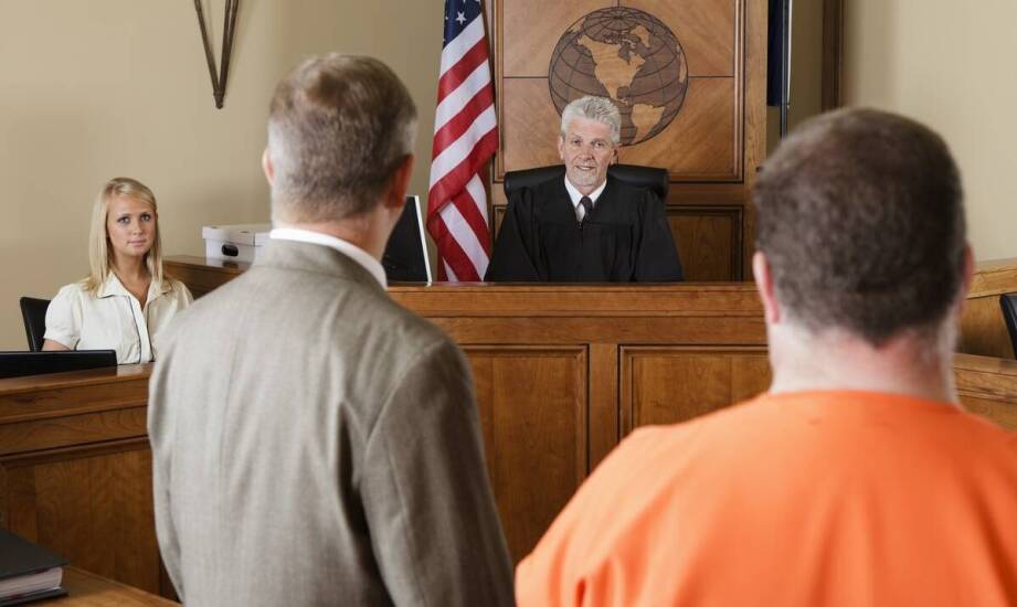 Jakie są kluczowe aspekty prowadzenia spraw karnych przez adwokata w Mińsku Mazowieckim?