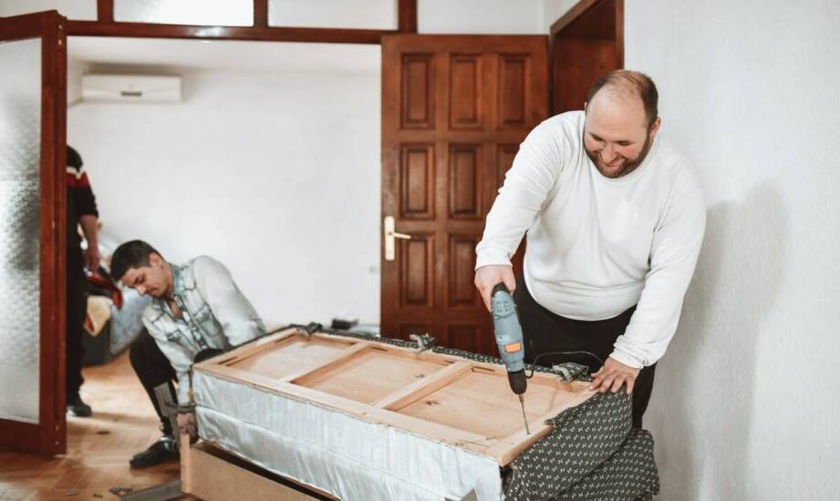 Jak efektywnie przeprowadzić opróżnianie pomieszczeń w Warszawie?