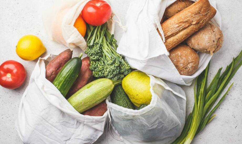 Dlaczego papierowe brązowe torby są idealnym wyborem dla sklepów spożywczych?