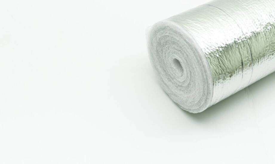 Zastosowanie pianki polietylenowej otuliny w redukcji strat ciepła w systemach grzewczych