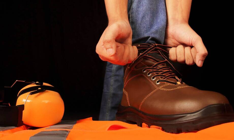 Odporne na przebicia obuwie robocze – gdzie sprawdzi się najlepiej?