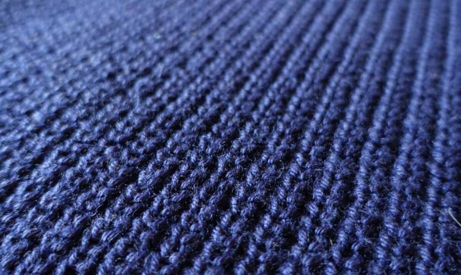 Jak jedwabna włóczka wpływa na jakość i wygląd gotowych projektów?