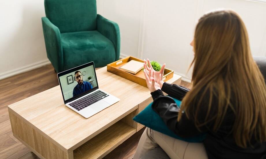 Psychoterapia online – jak dostosować domową przestrzeń do sesji terapeutycznych?
