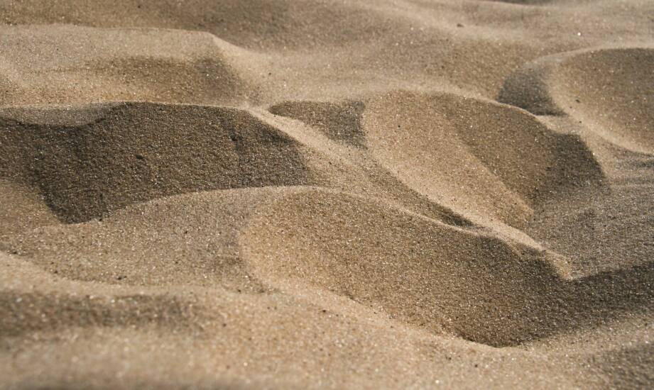 Piasek budowlany i jego znaczenie w produkcji materiałów izolacyjnych