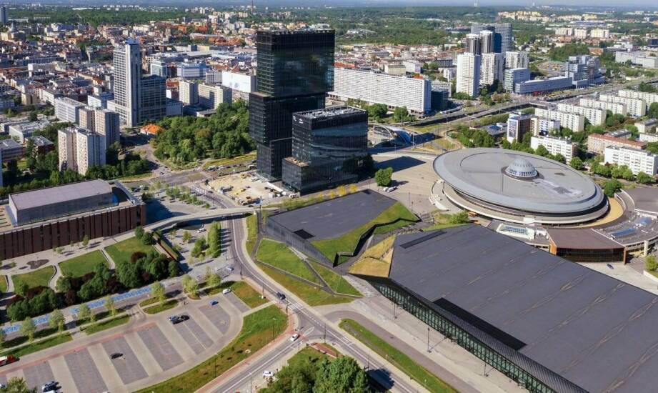 Jakie technologie nowoczesne wspierają przewozy autokarowe w Iłży?