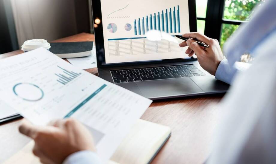 Jak uniknąć błędów przy zgłaszaniu Intrastat zgodnie z progami w 2026 roku?