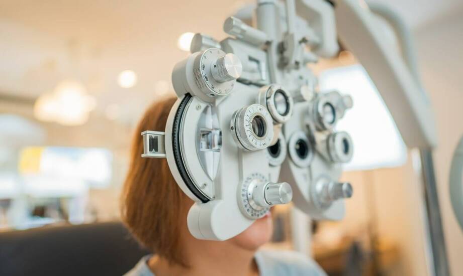 Jakie korzyści oferuje optyk w zakresie badania wzroku?