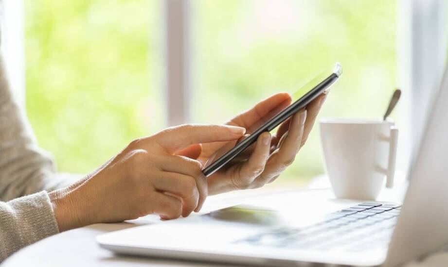 Jak złożyć zamówienie na światłowodowy internet z wyprzedzeniem?