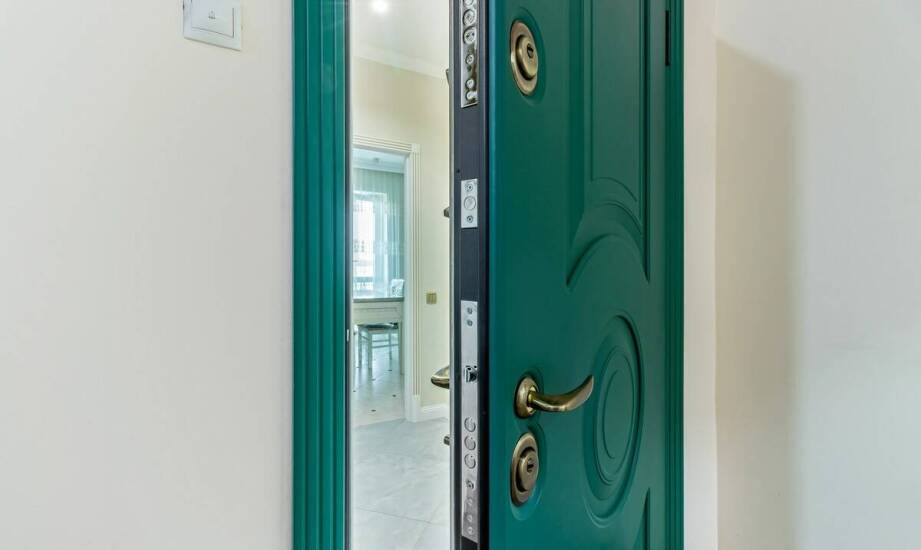 Nowoczesne technologie w antywłamaniowych drzwiach – co warto wiedzieć?