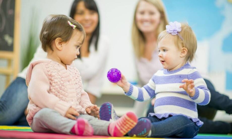 Jakie korzyści przynosi terapia behawioralna w przedszkolu dla dzieci z zespołem Aspergera?