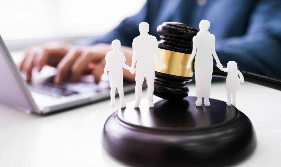 Jakie są prawne procedury przy ustalaniu miejsca zamieszkania dziecka?