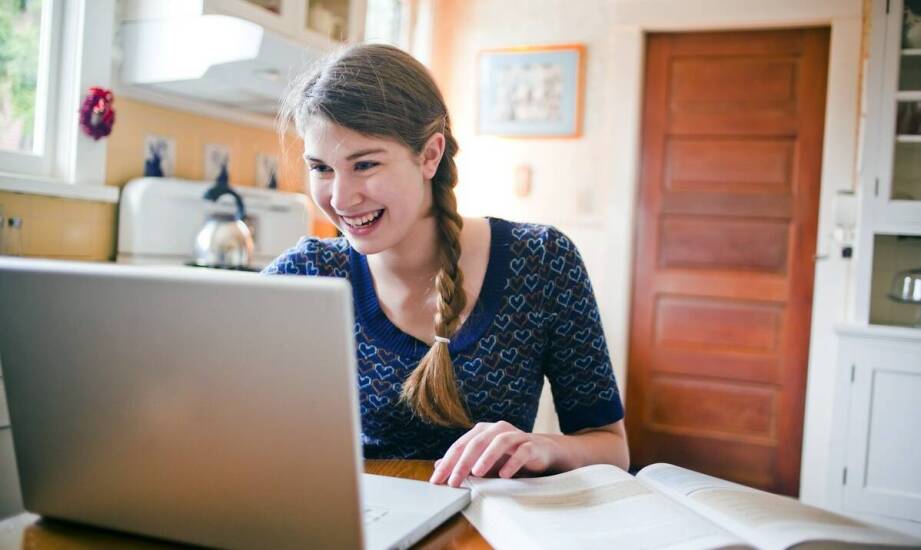 Dlaczego warto skorzystać z online kursu maturalnego z WOS?