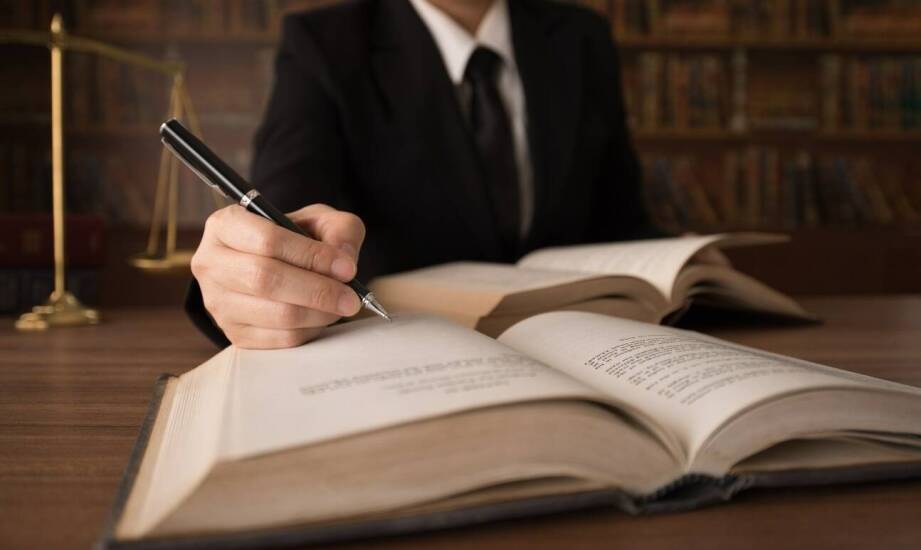 Podział majątku: Jakie strategie stosuje adwokat, aby chronić interesy klienta?