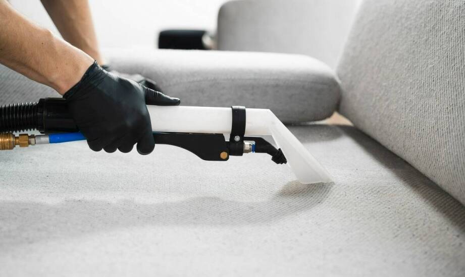 Jakie standardy powinny spełniać firmy oferujące pranie wykładzin w biurach?