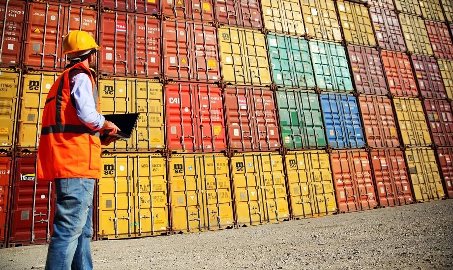 Kluczowe aspekty celnych odpraw w działalności polskiej firmy logistycznej