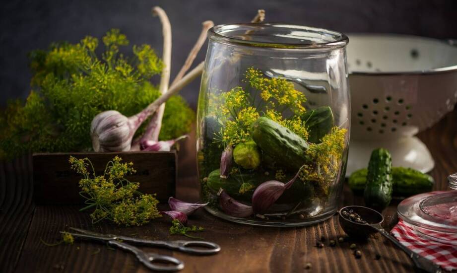 Jakie kluczowe właściwości szkła są przy wyborze słoików do zapraw?