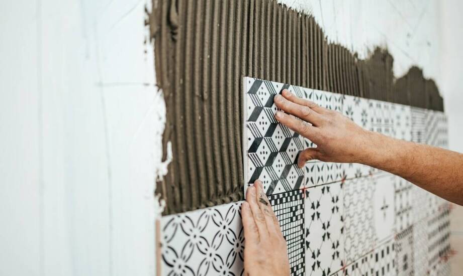 Profesjonalne usługi układania płytek – dlaczego warto je wybrać?