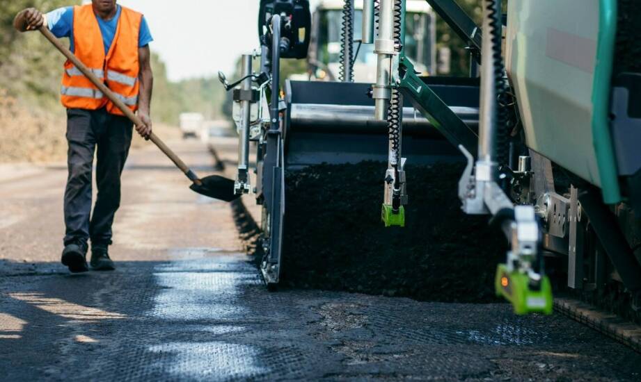 Wpływ siatki pod asfalt na trwałość konstrukcji drogowych