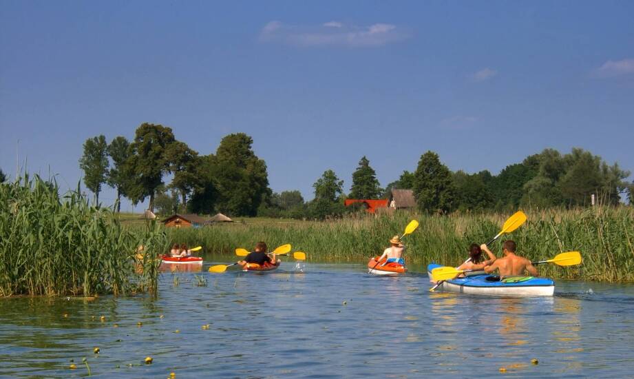Wybierz swoją przygodę – trasy kajakowe dla zaawansowanych w Polsce