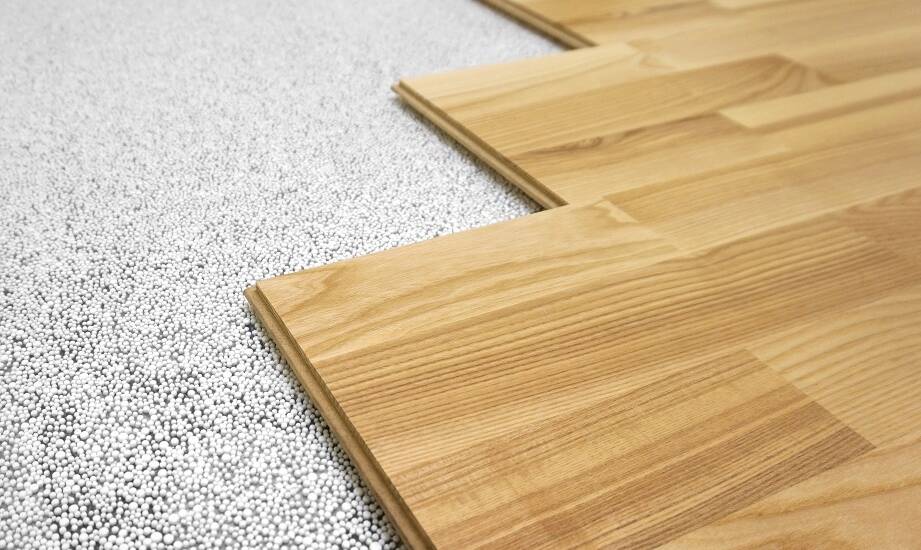 Jak wyposażenie wnętrz z oferty salonu tworzy unikalną atmosferę?