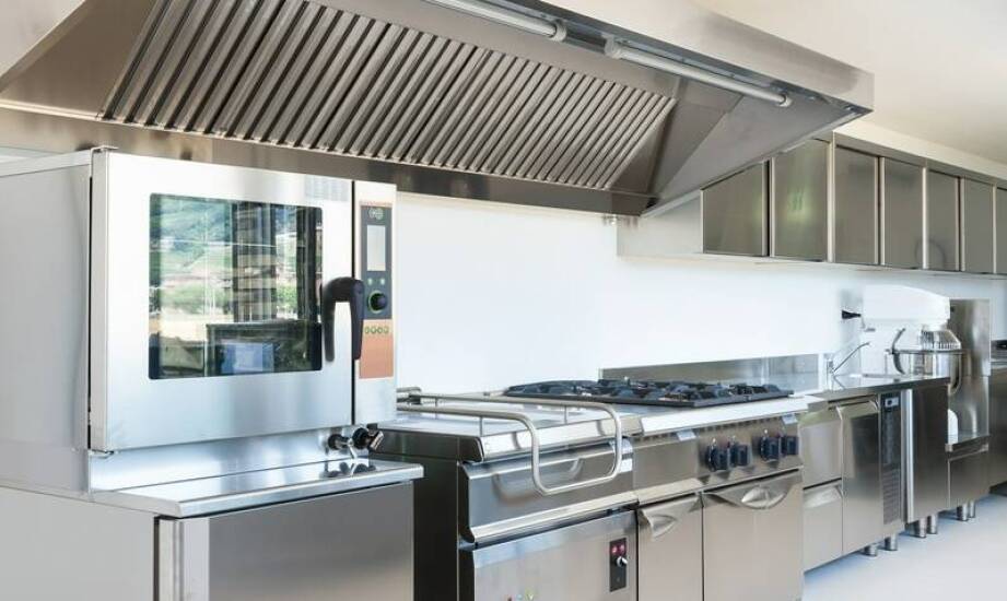 Zastosowanie zmiękczaczy wody w cateringach – korzyści i wyzwania