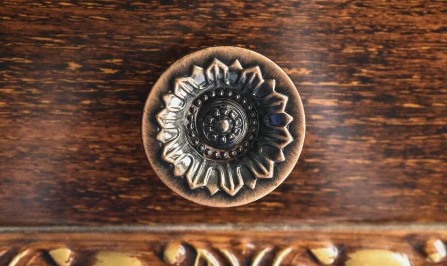 Jak fornir odmieni Twoje meble stare?