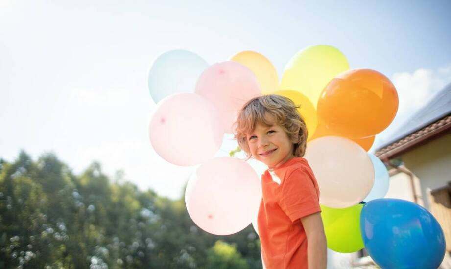 Jak sprawić, by urodziny dziecka były niezapomniane dzięki dmuchańcom?