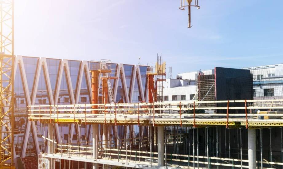 Kluczowe aspekty terminowości w realizacji dźwigowych usług