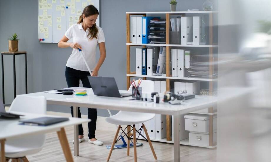 Jak dostosowanie terminów sprzątających usług wpływa na satysfakcję klienta?