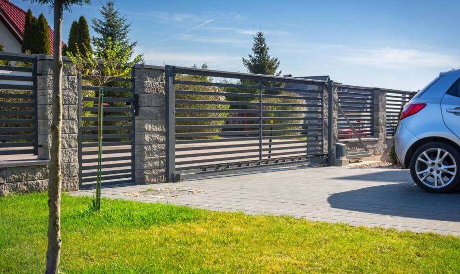 Innowacyjne rozwiązania w projektowaniu kratkowych płotów