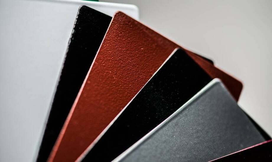 Jakie materiały są najlepsze do produkcji sportowego sprzętu?