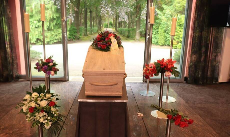 Co obejmuje oferta krematorium w kontekście pożegnalnej ceremonii?