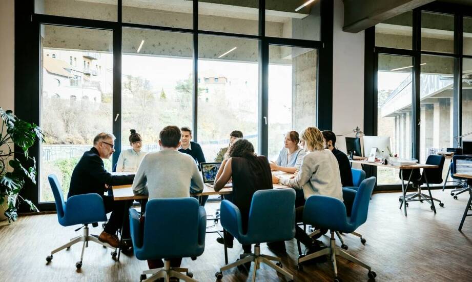 Jak szkolenia przygotowują firmy do spełnienia ekologicznych norm?