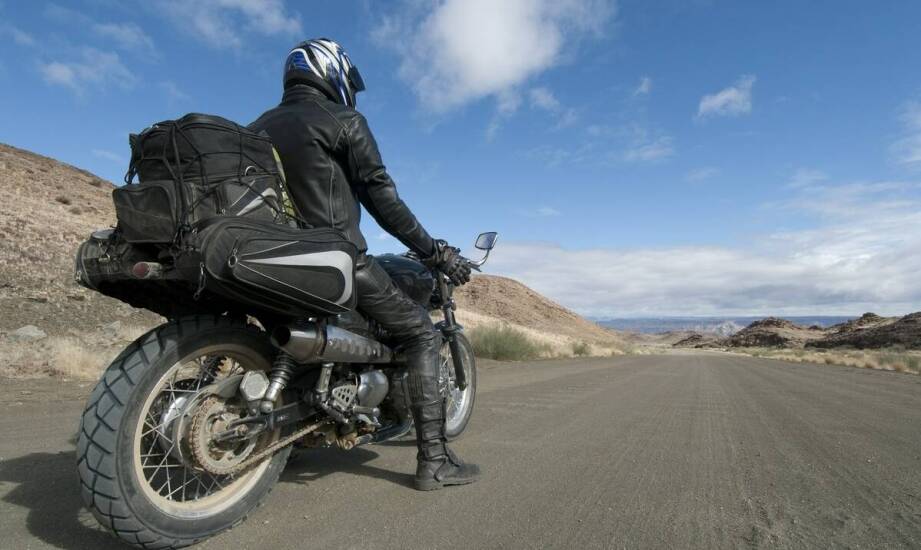 Klasyczne motocyklowe jeansy: styl i bezpieczeństwo w jednym